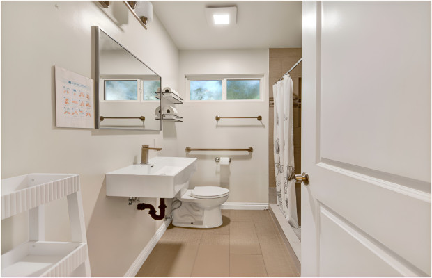Board and Care in Granada Hills California 91344 at americawestplacement.com - America West Placement
